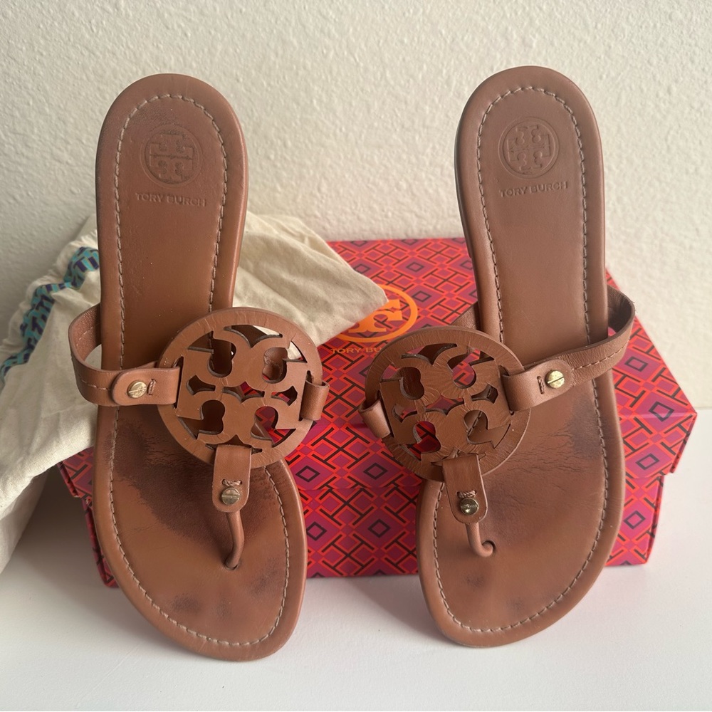 Tory Burch Miller Sandal Vintage Vachetta Thong Logo Flat calf Leather Slide-9